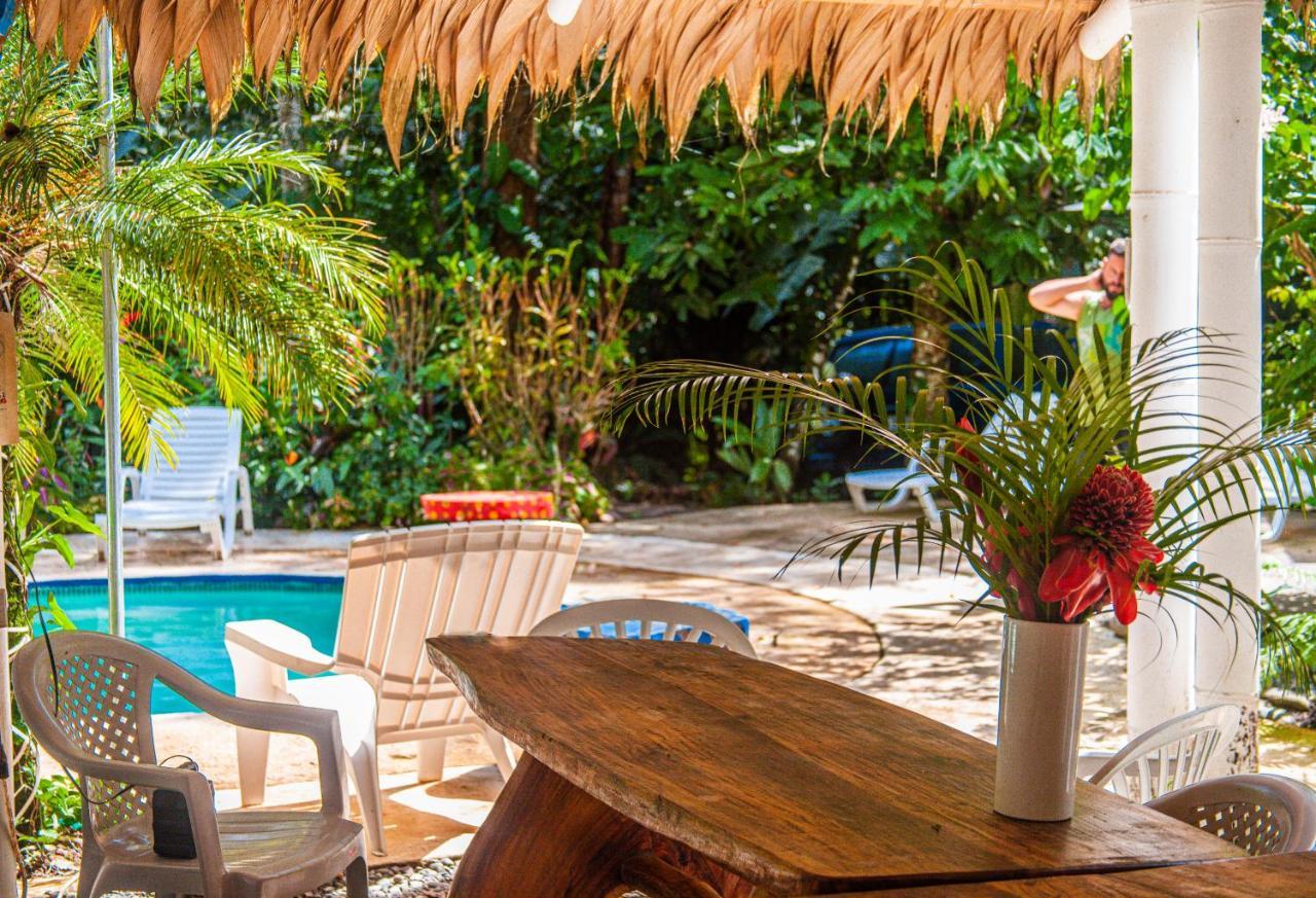 Bambutel Cocles Hotell Puerto Viejo de Talamanca Exteriör bild