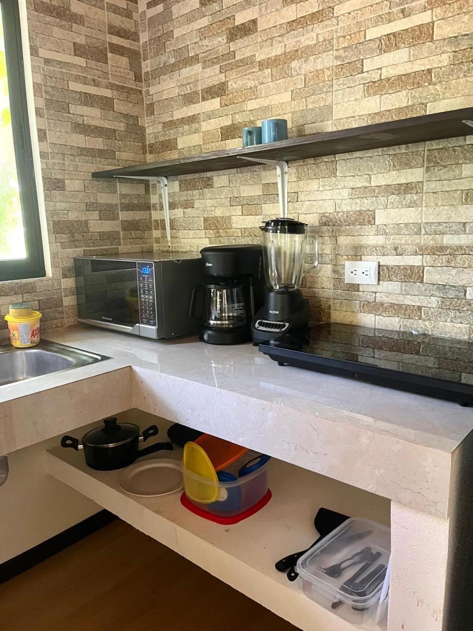 Bambutel Cocles Hotell Puerto Viejo de Talamanca Exteriör bild