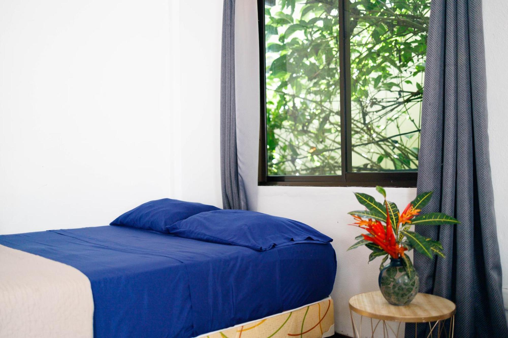Bambutel Cocles Hotell Puerto Viejo de Talamanca Exteriör bild